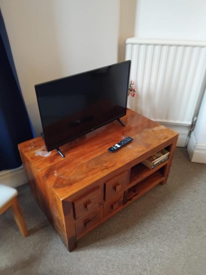 Ensuite Double Room, by Swansea University, Sketty, R2